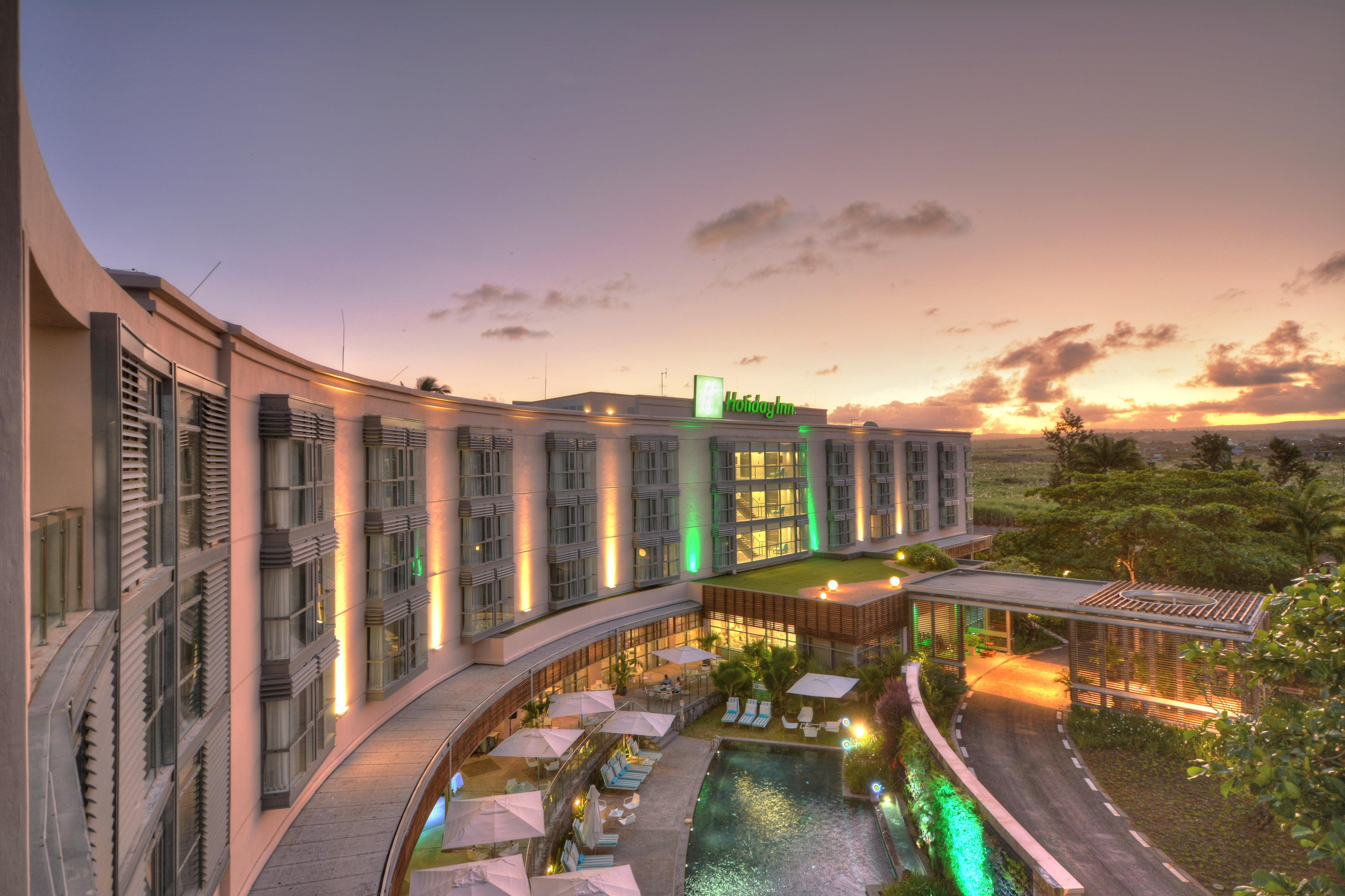 Holiday Inn Mauritius Mon Tresor By Ihg Plaine Magnien Exterior foto